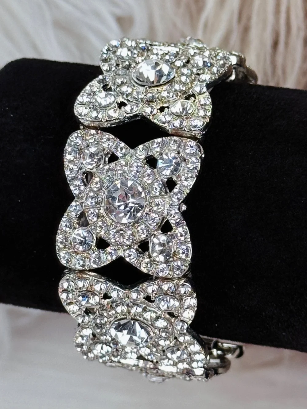 Apple Watch Crystal Stretch Bracelet Watch Band Sparkling Silvertone